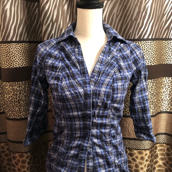 Blue flannel plaid button down top - Picture 2 of 5